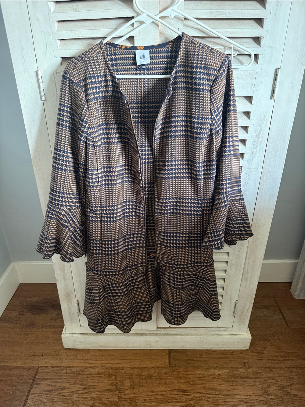 CAbi Navy & Camel Plaid Open-Front Coatigan